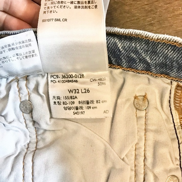 Levi’s 501 W32 (US 14/15) Cropped Jeans Straight Fit High Rise Womens Distressed - Picture 9 of 12